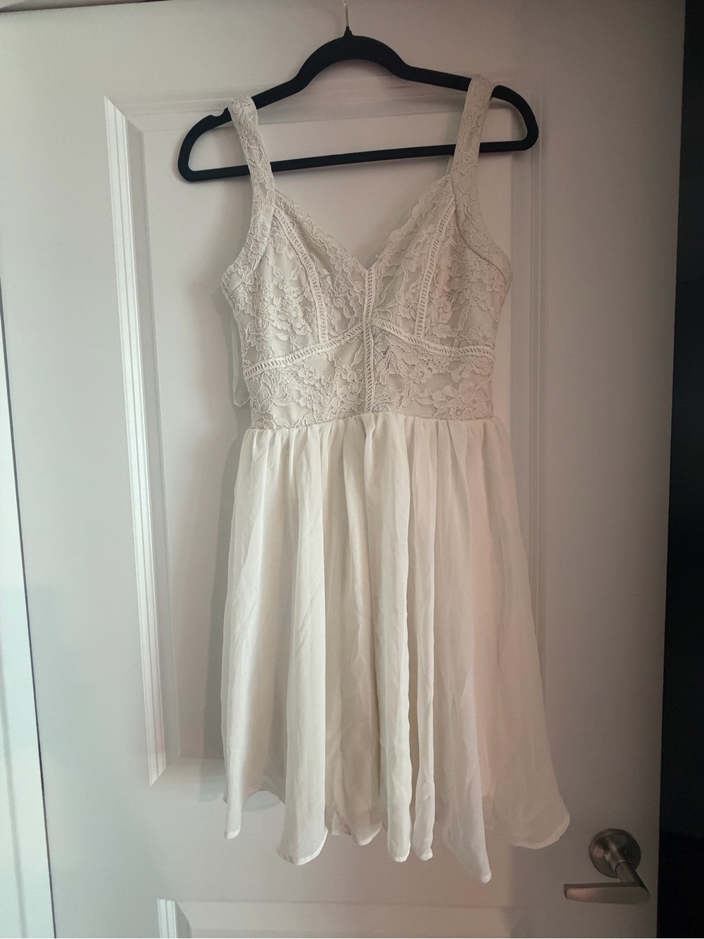 Francesca’s White Lace Bodice Skater Dress size‎ S